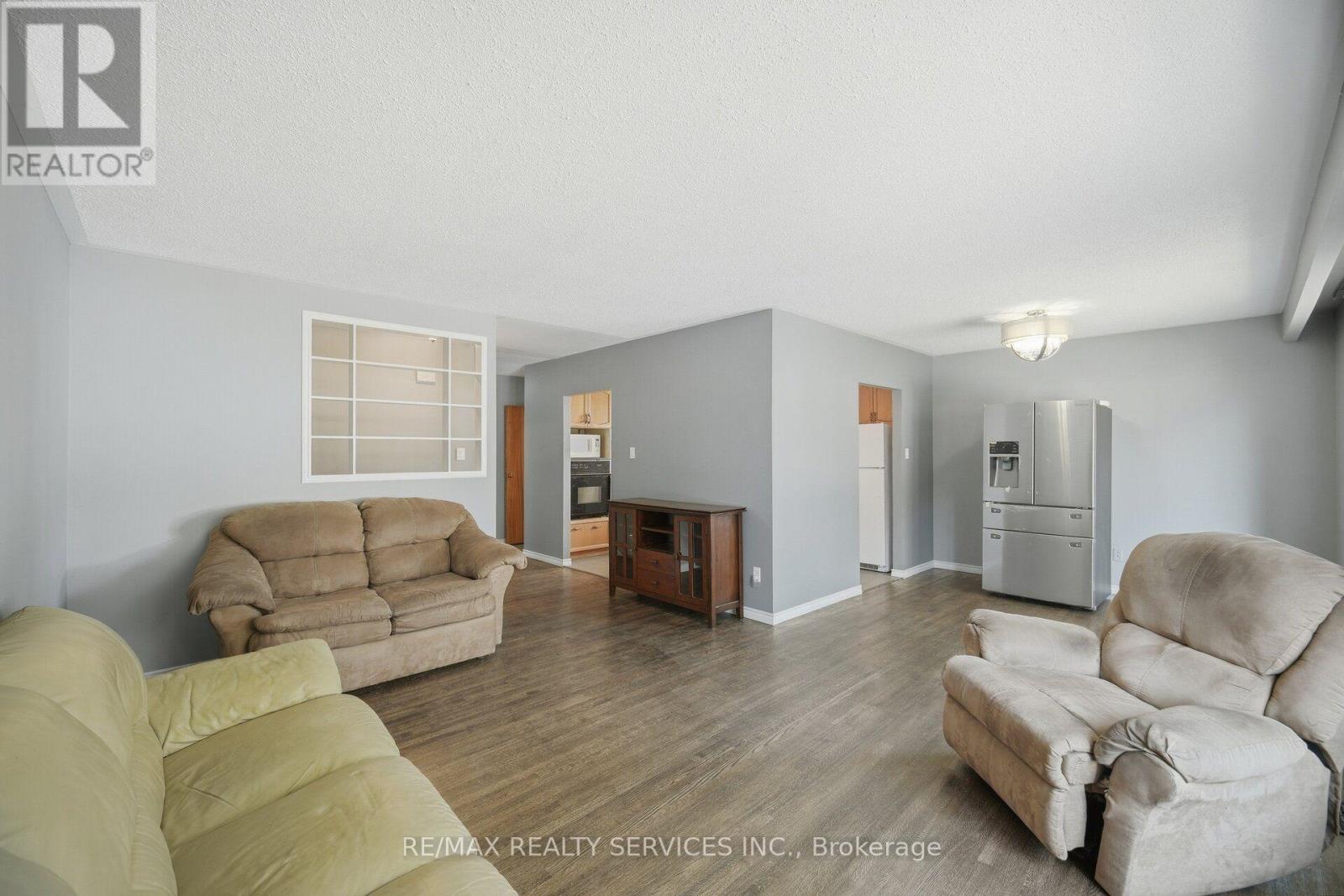 49 Ferndale Crescent Property Photo 11