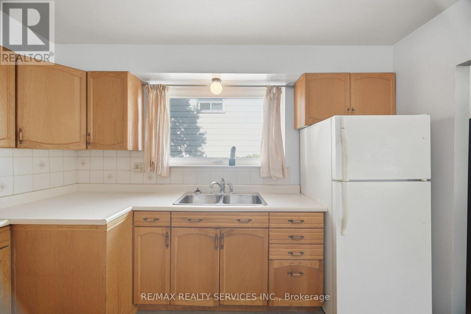 49 Ferndale Crescent Property Photo 16