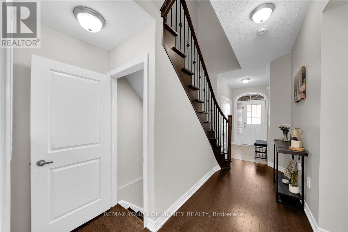 6 Cuddles Court Property Photo 4