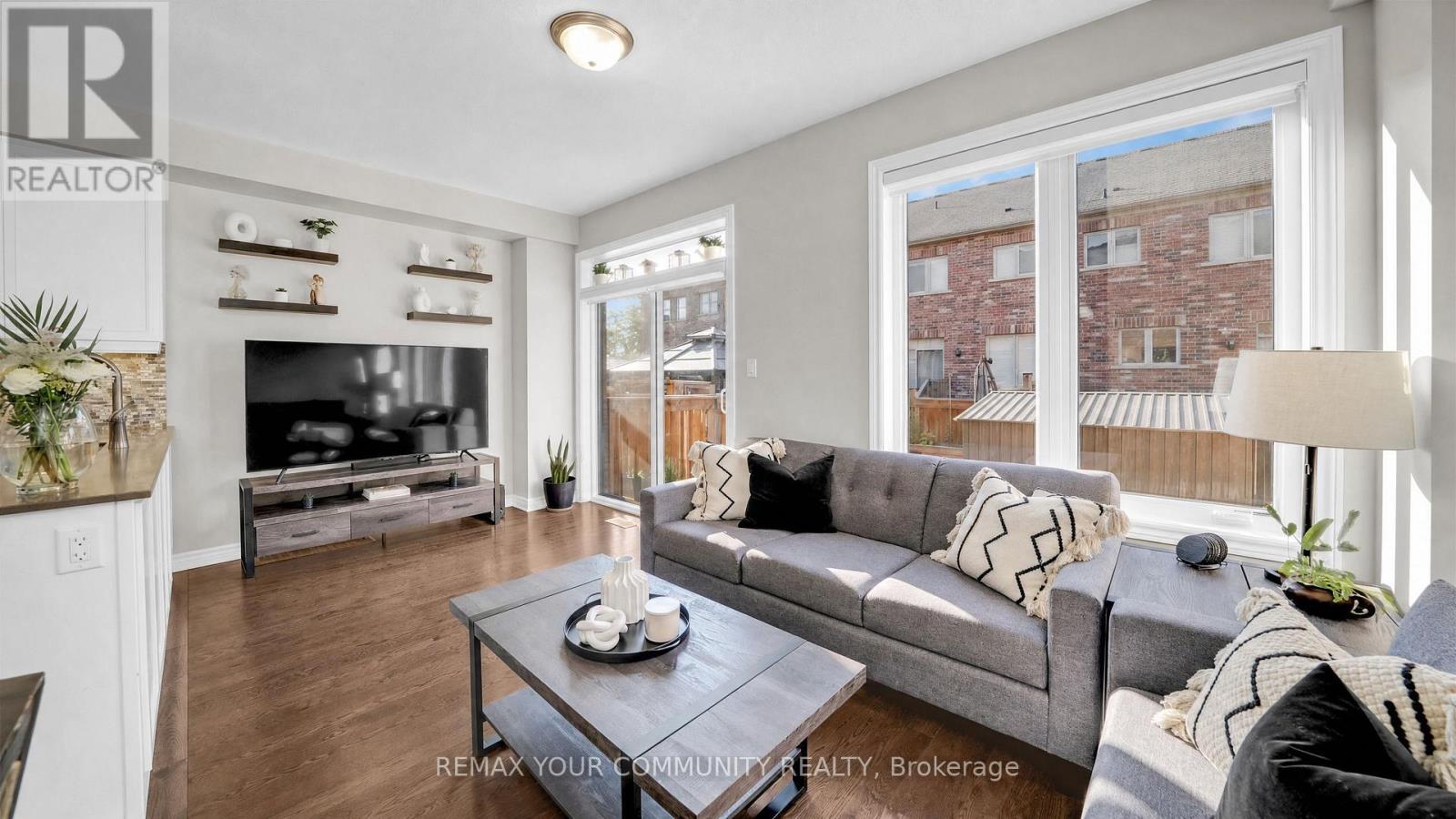 6 Cuddles Court Property Photo 6