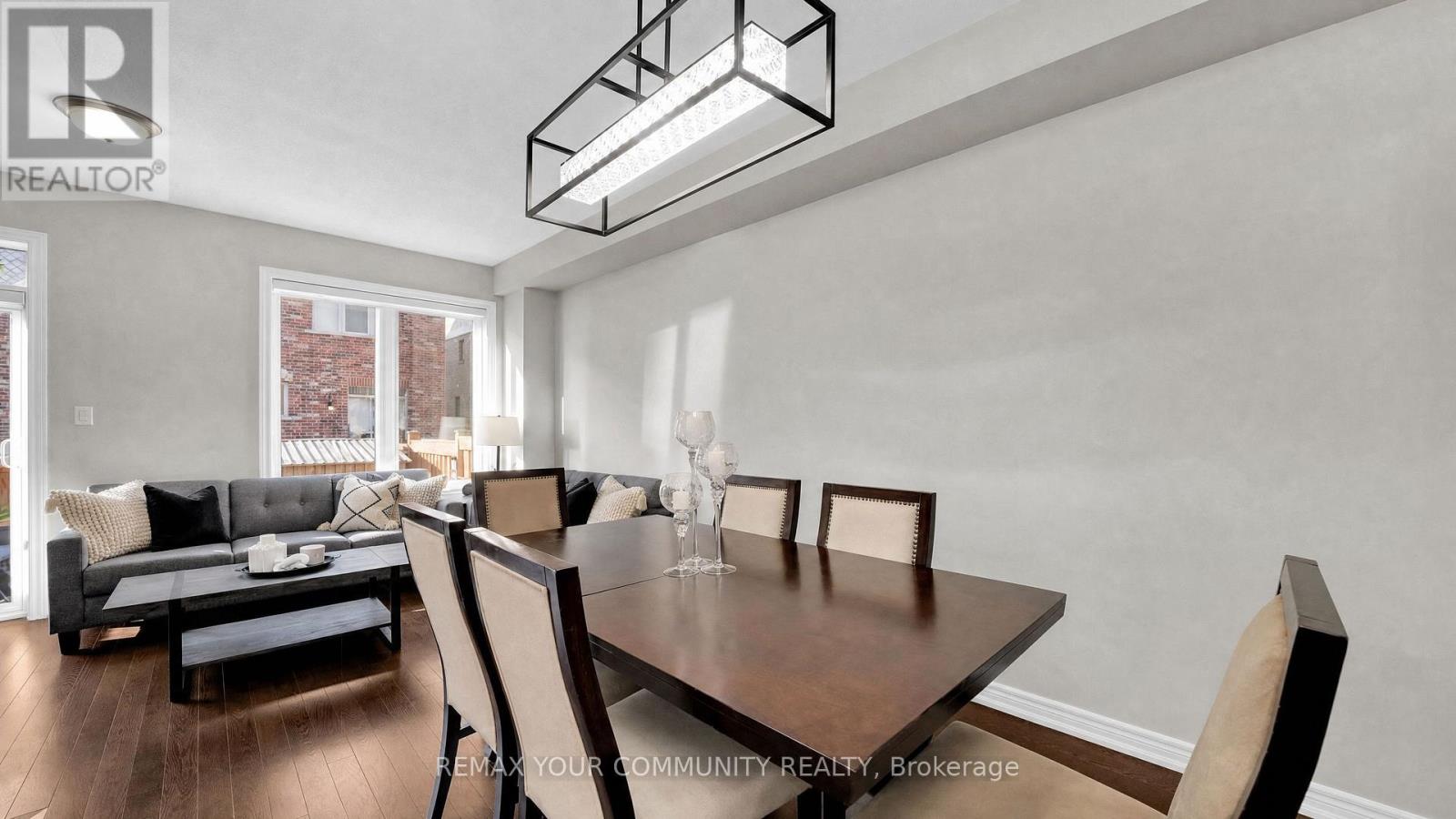 6 Cuddles Court Property Photo 9