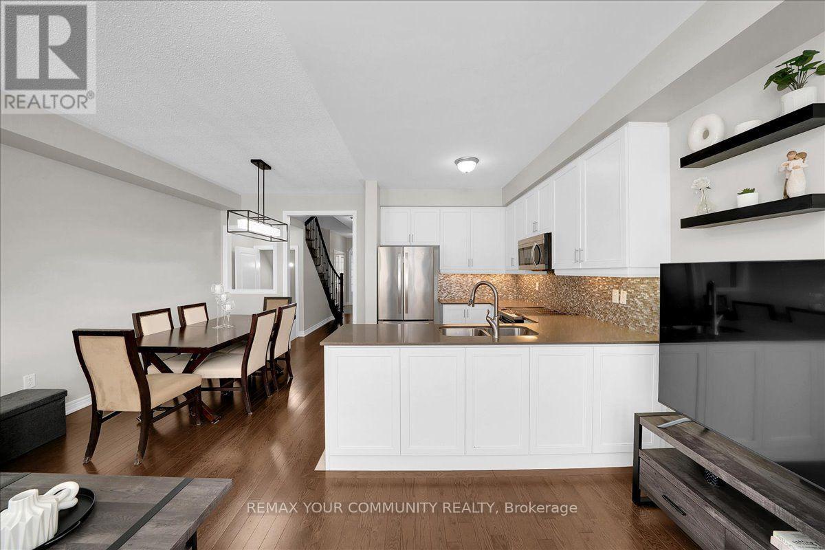 6 Cuddles Court Property Photo 14