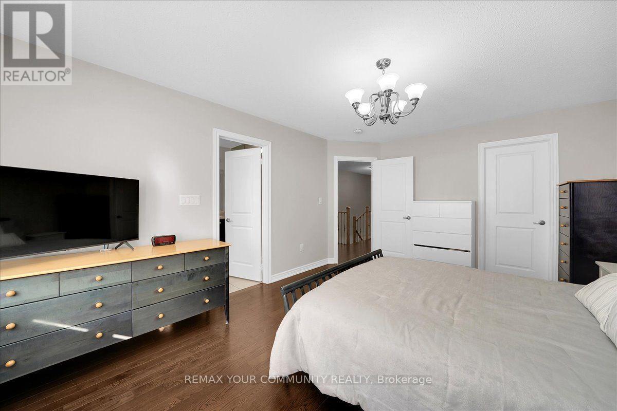6 Cuddles Court Property Photo 19