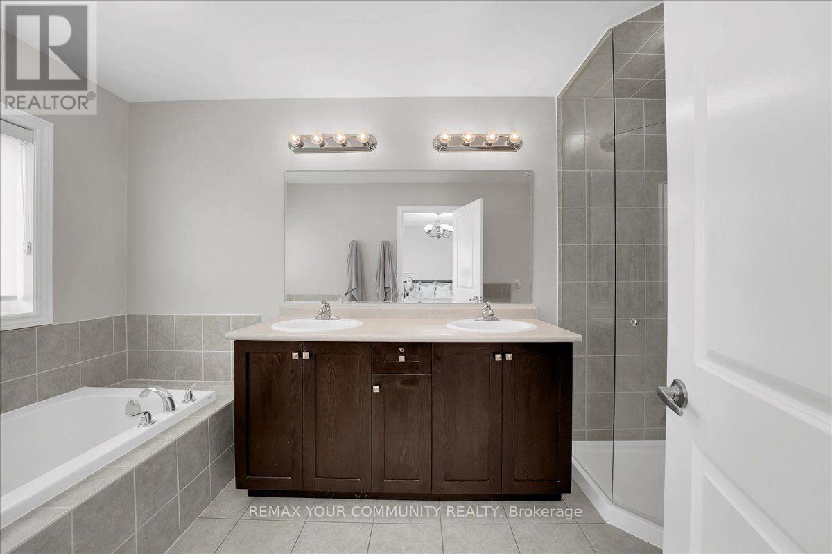 6 Cuddles Court Property Photo 20