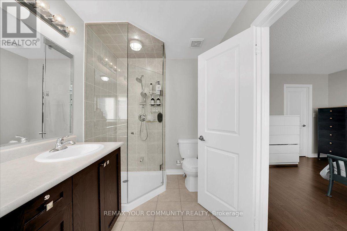 6 Cuddles Court Property Photo 22