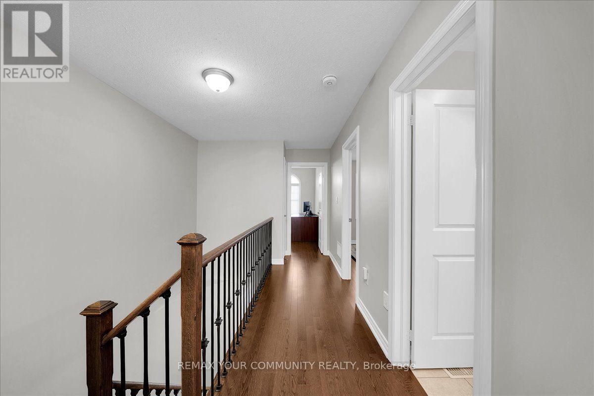 6 Cuddles Court Property Photo 24