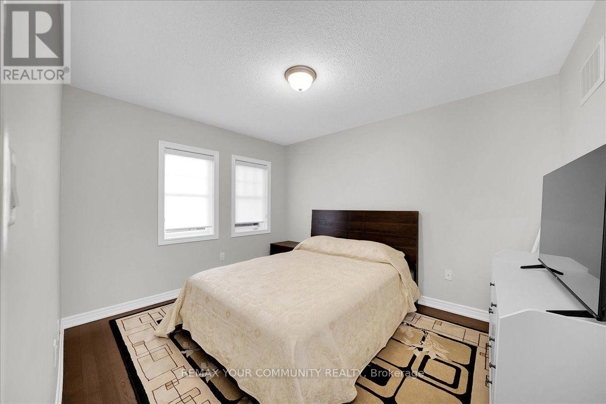 6 Cuddles Court Property Photo 26
