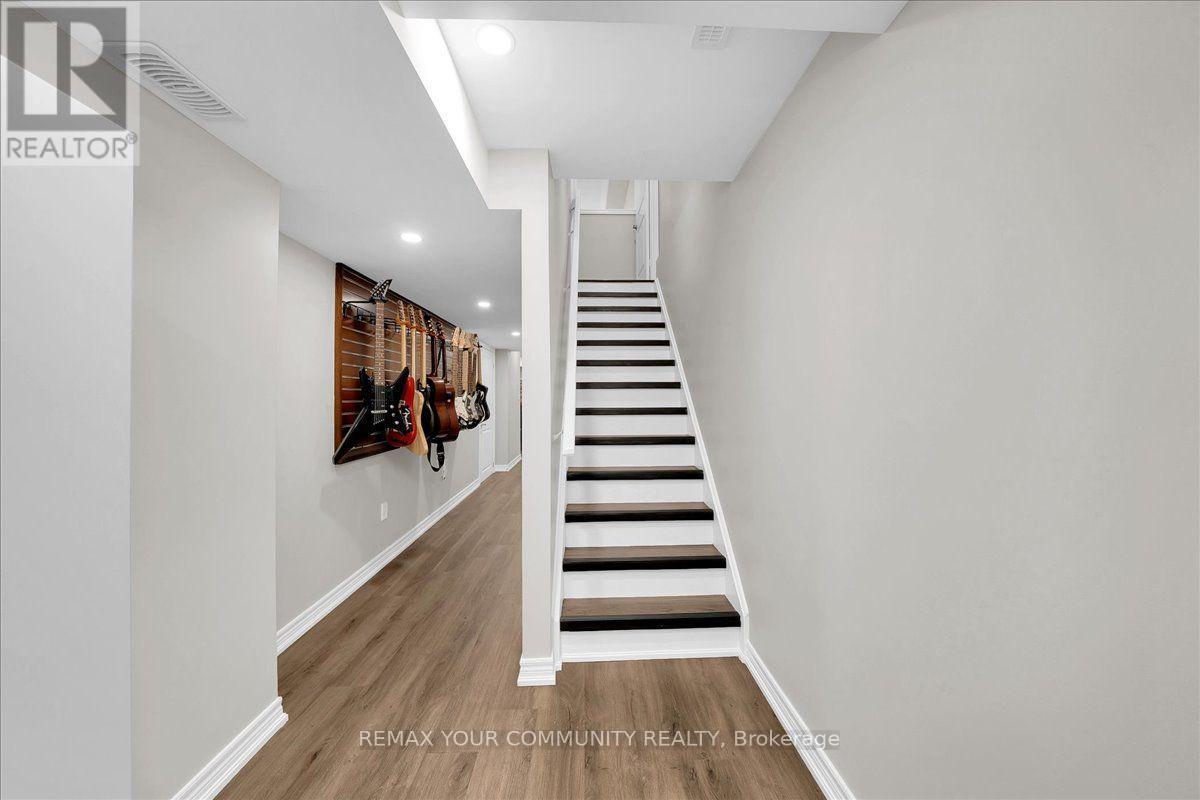 6 Cuddles Court Property Photo 30