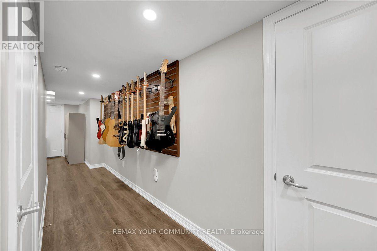 6 Cuddles Court Property Photo 32