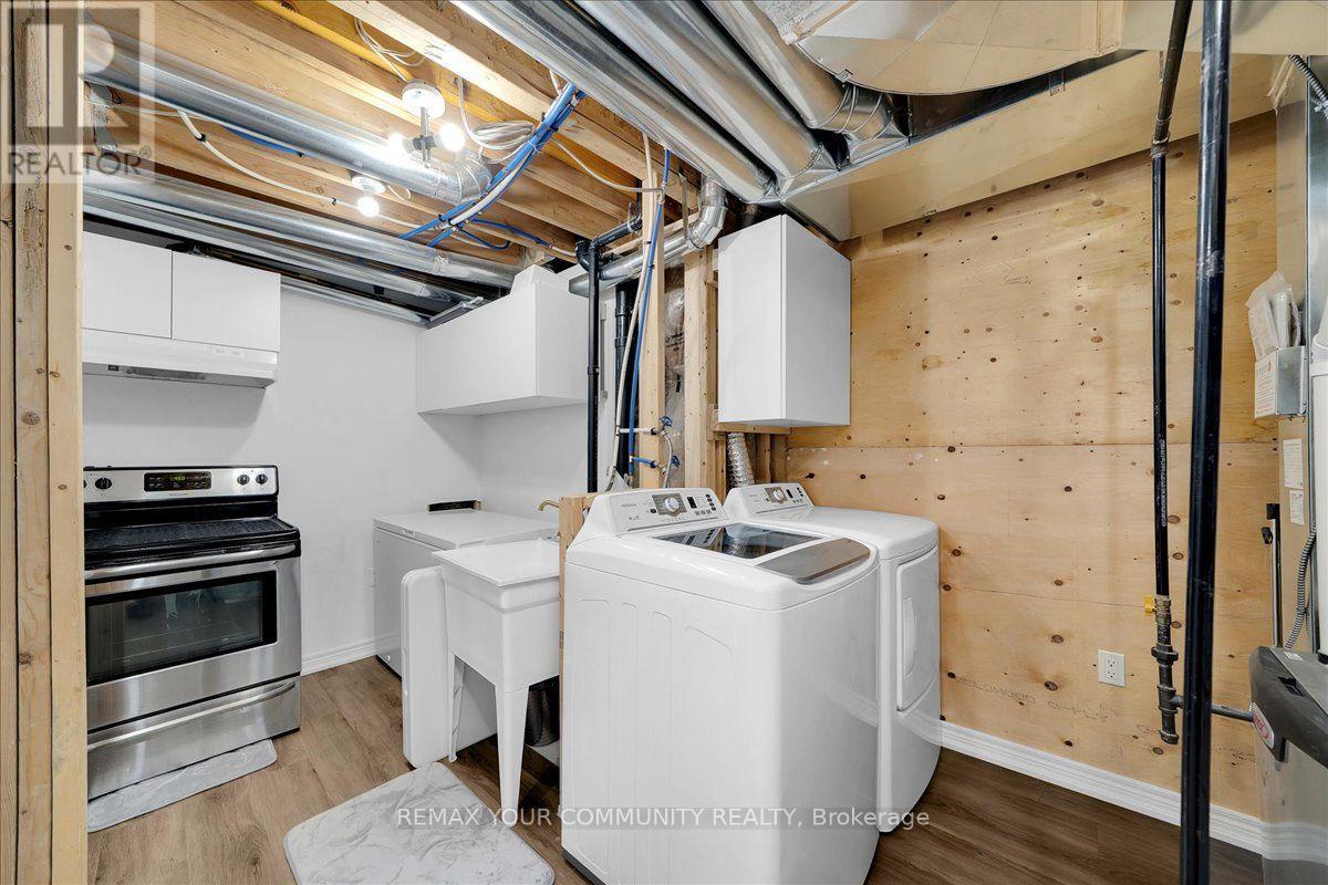 6 Cuddles Court Property Photo 37