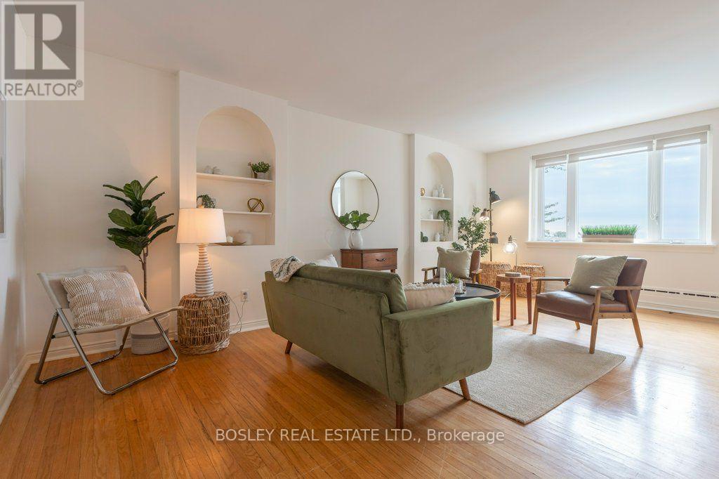 1 - 2693 Lakeshore Boulevard W Property Photo 5