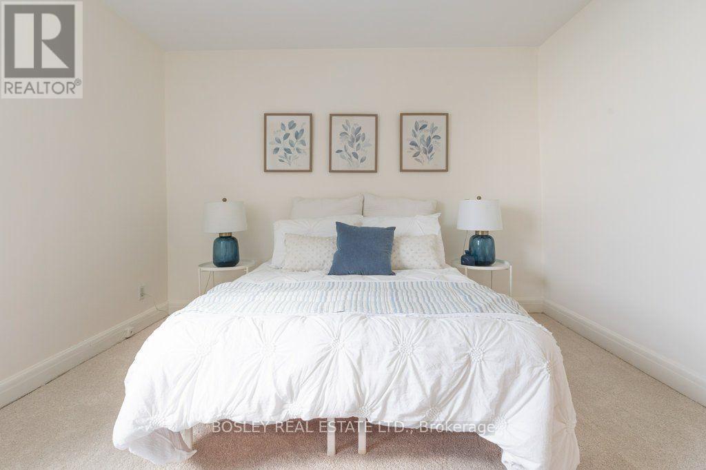 1 - 2693 Lakeshore Boulevard W Property Photo 16