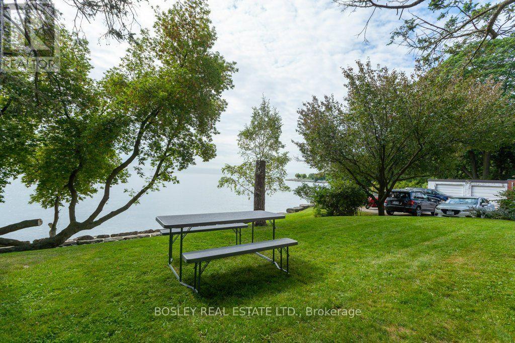 1 - 2693 Lakeshore Boulevard W Property Photo 24