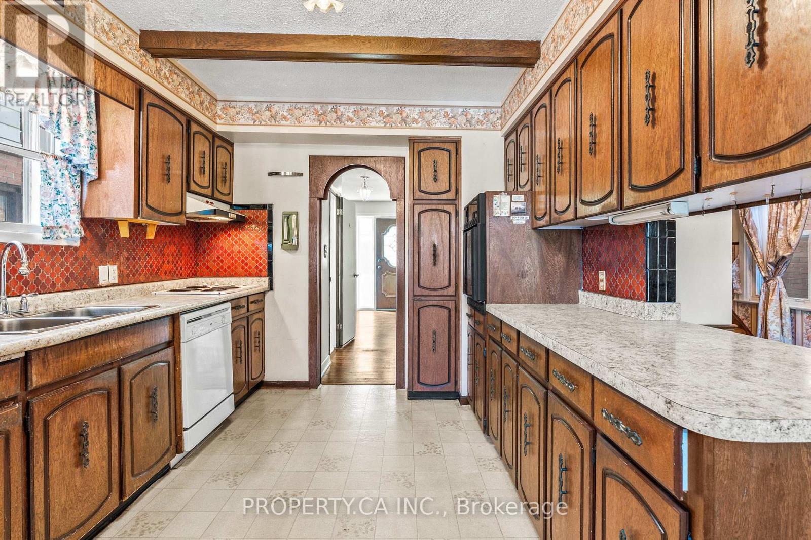 16 Warren Crescent Property Photo 10