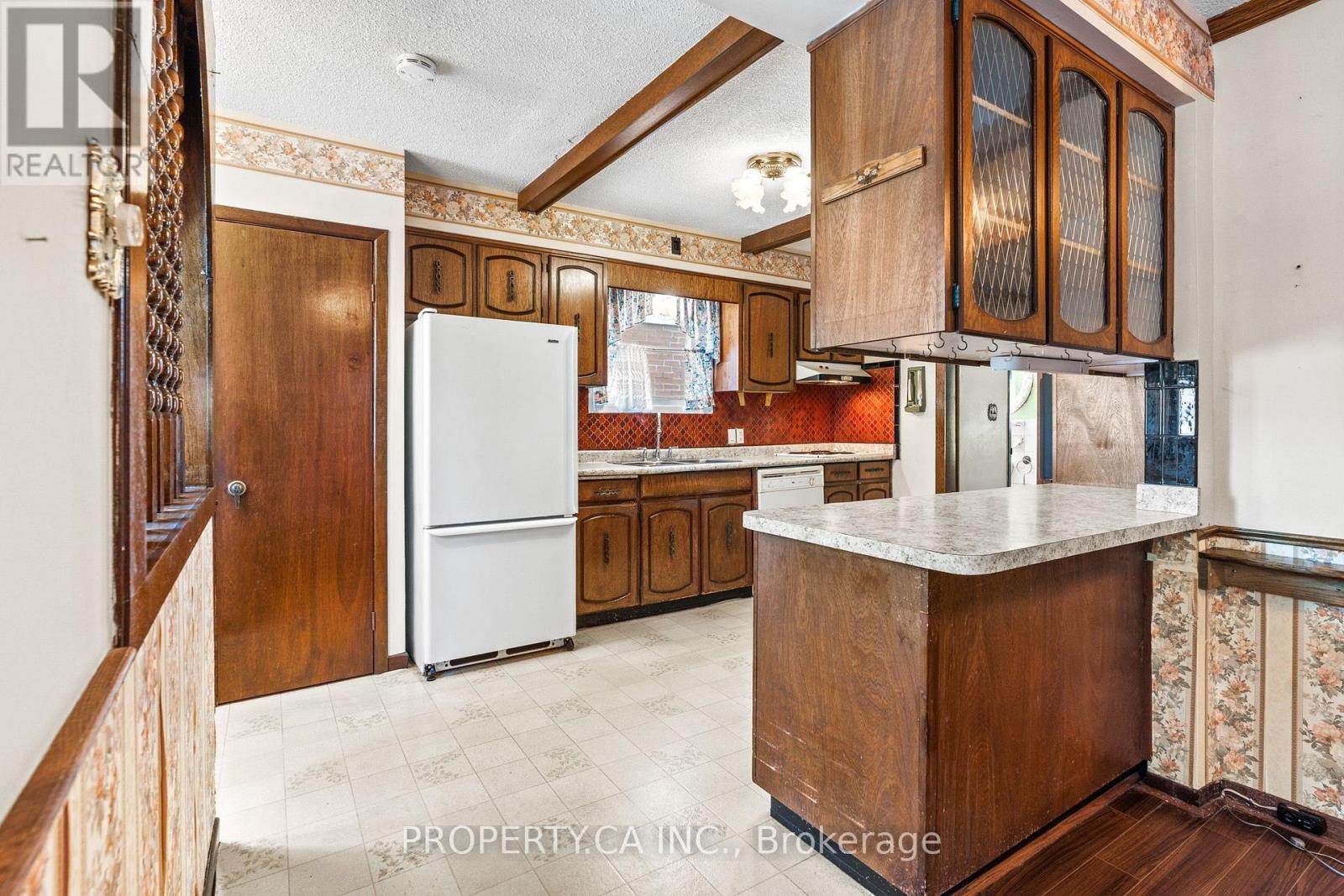 16 Warren Crescent Property Photo 11