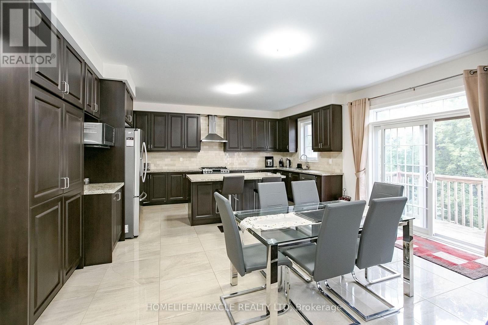 30 Brookwater Crescent Property Photo 14