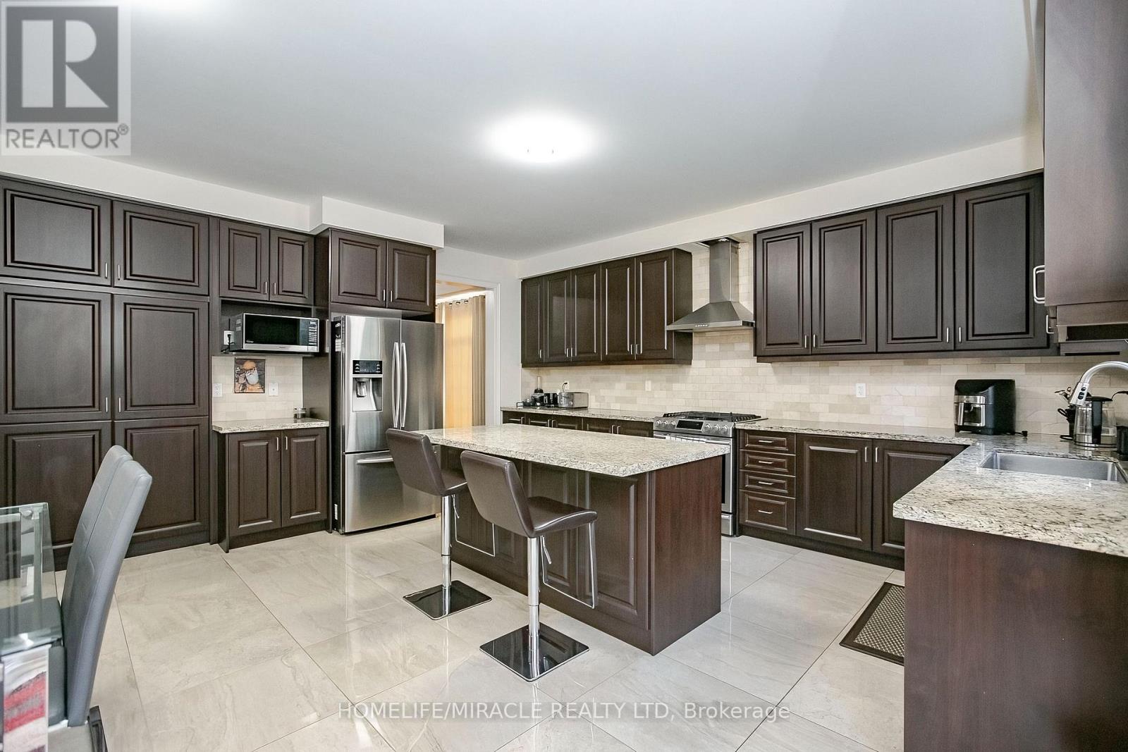30 Brookwater Crescent Property Photo 15