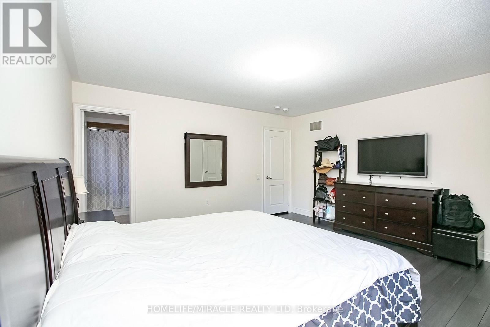 30 Brookwater Crescent Property Photo 22