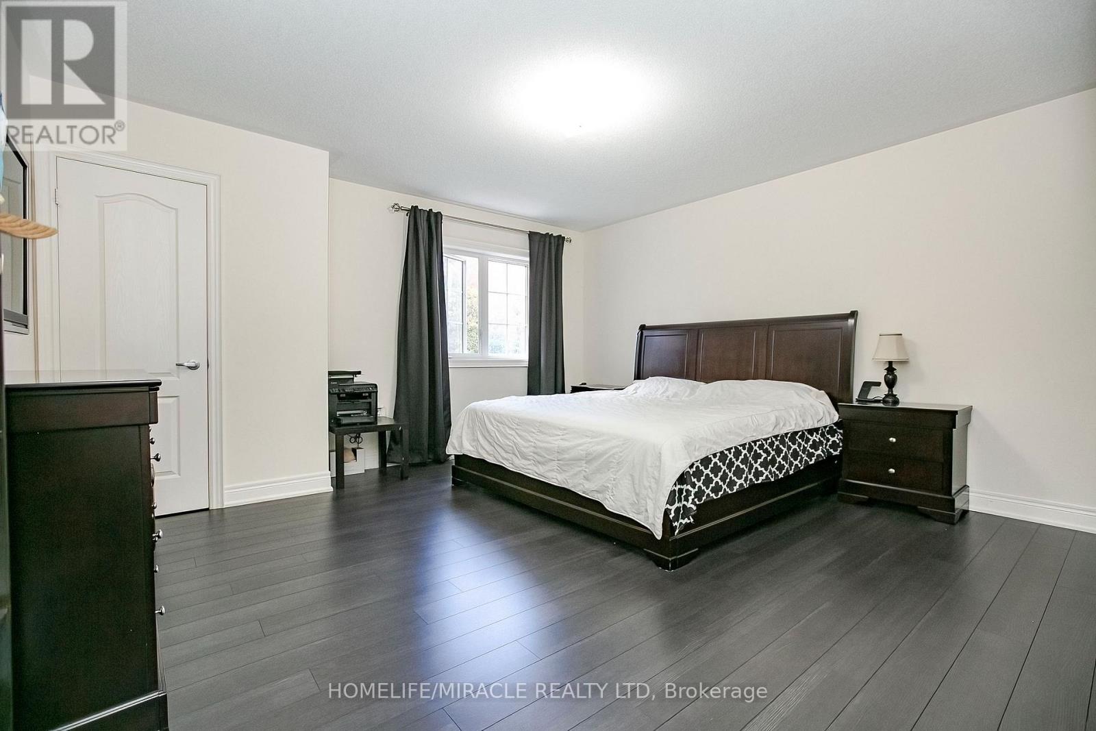 30 Brookwater Crescent Property Photo 23