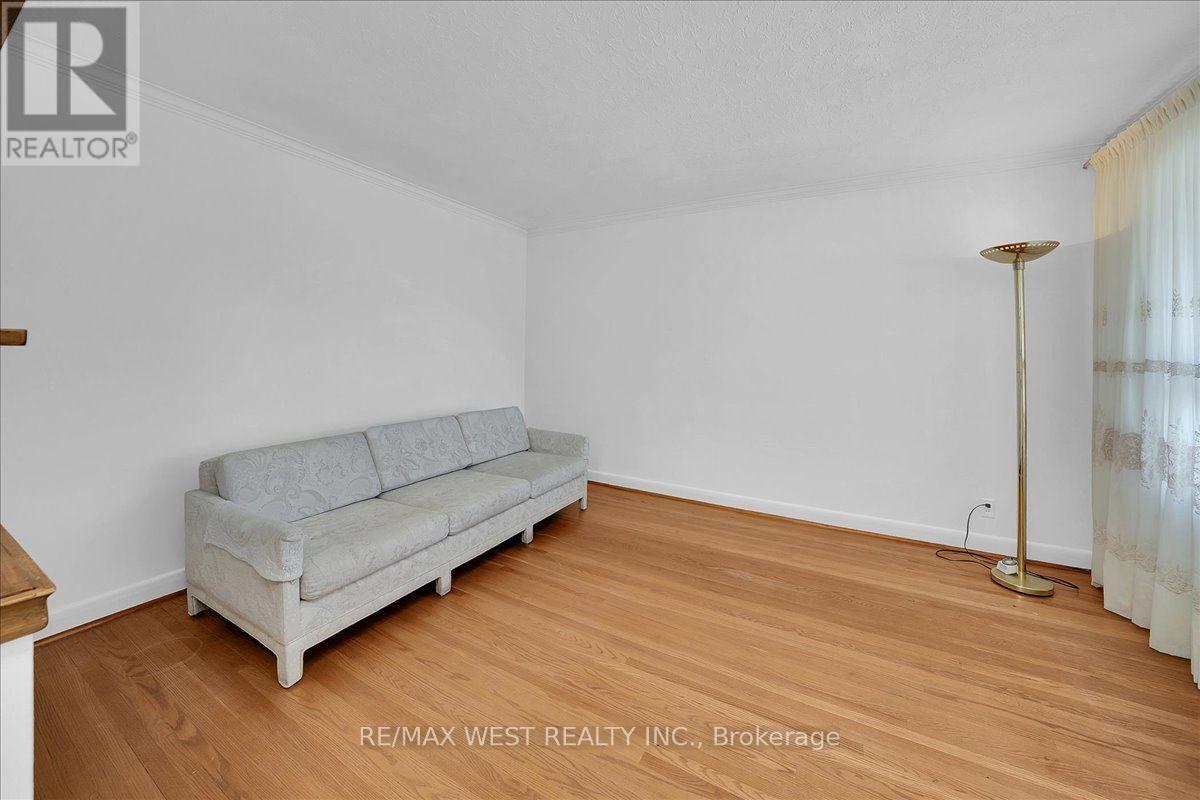 198 Rustic Road Property Photo 9