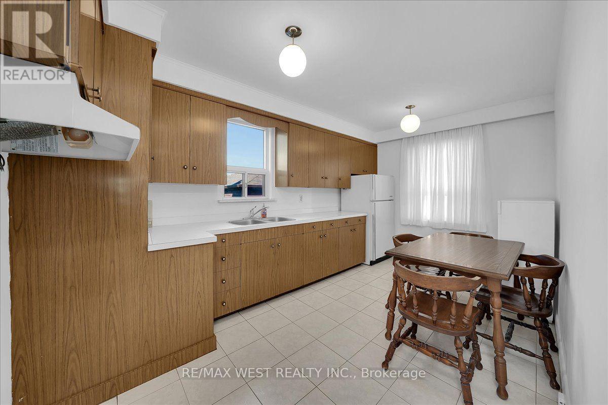 198 Rustic Road Property Photo 11