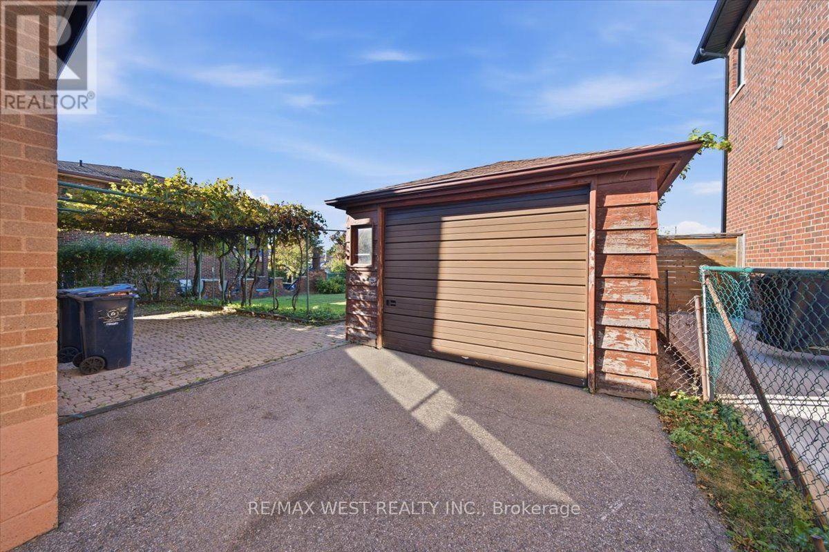198 Rustic Road Property Photo 32