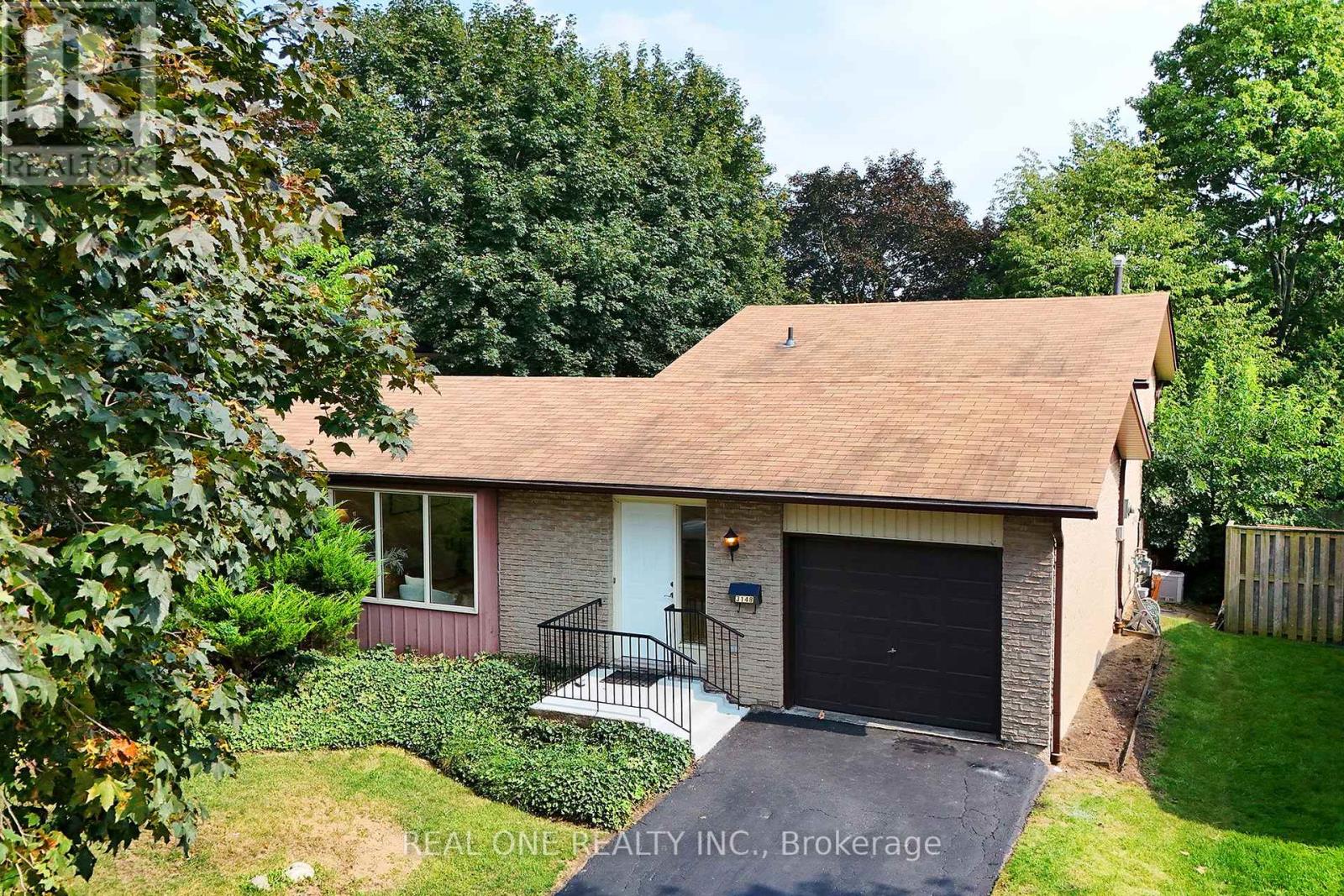 3148 Bentworth Drive Property Photo 2