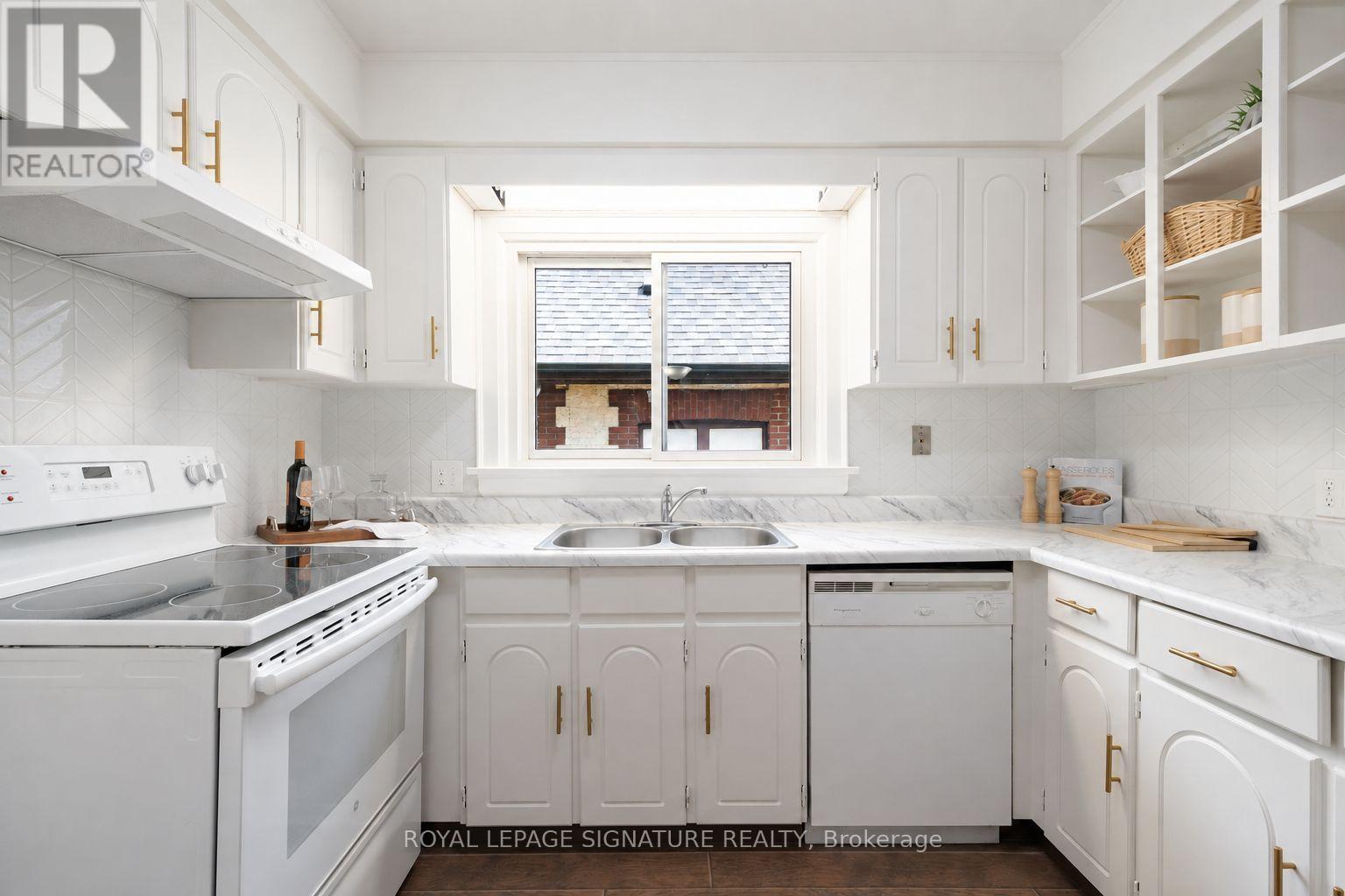 234 John Street Property Photo 7