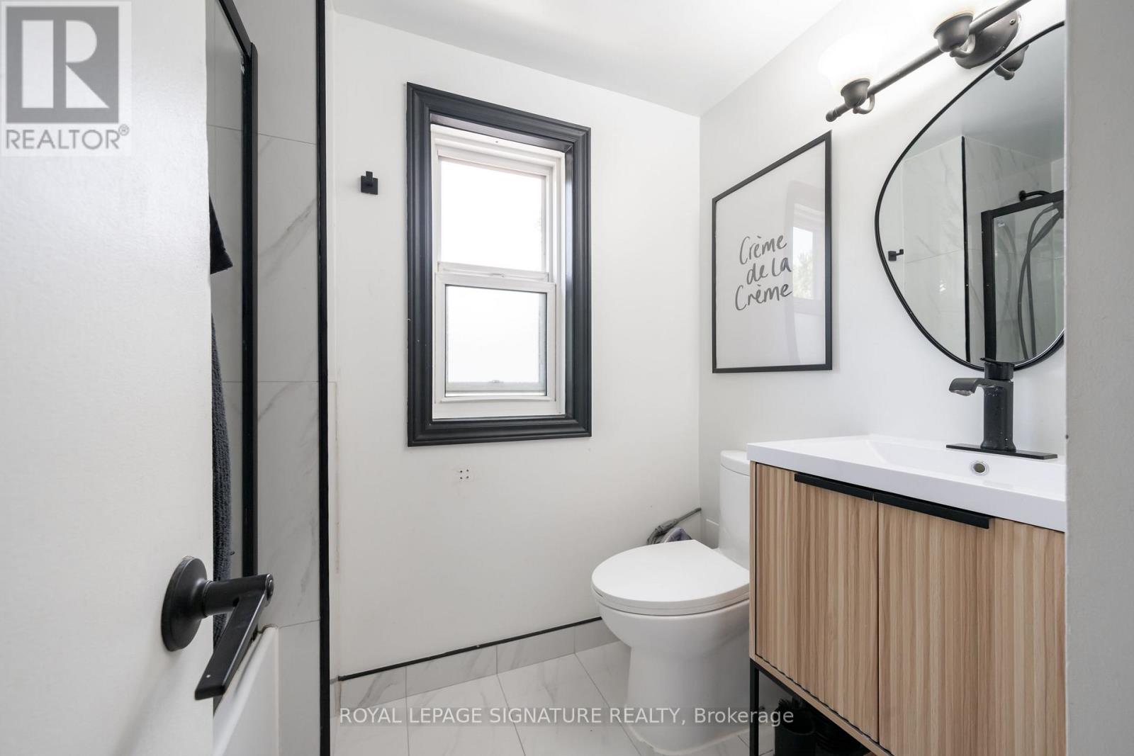 234 John Street Property Photo 26