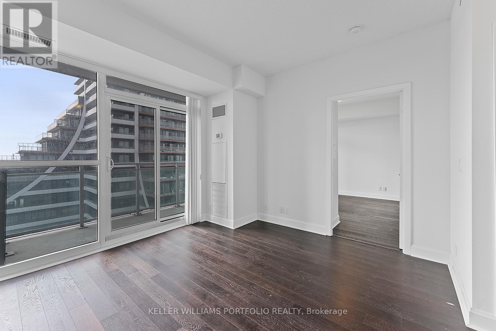 1011 - 33 Shore Breeze Drive Property Photo 10