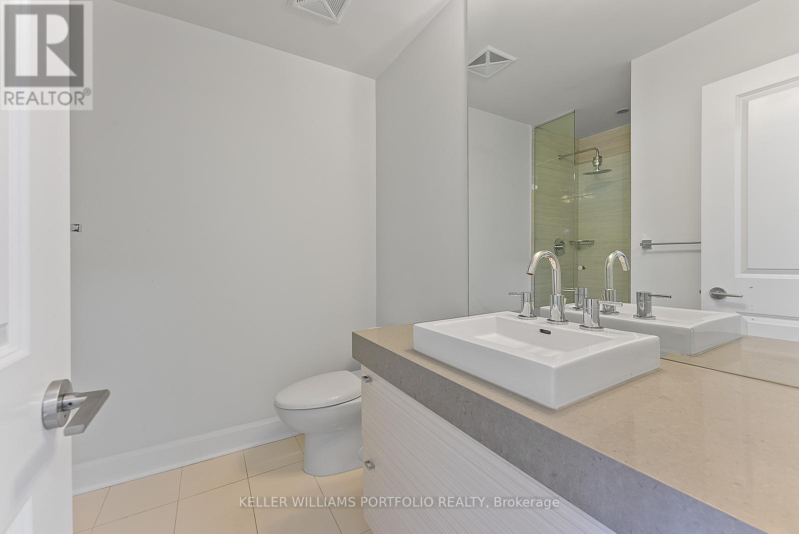 1011 - 33 Shore Breeze Drive Property Photo 17