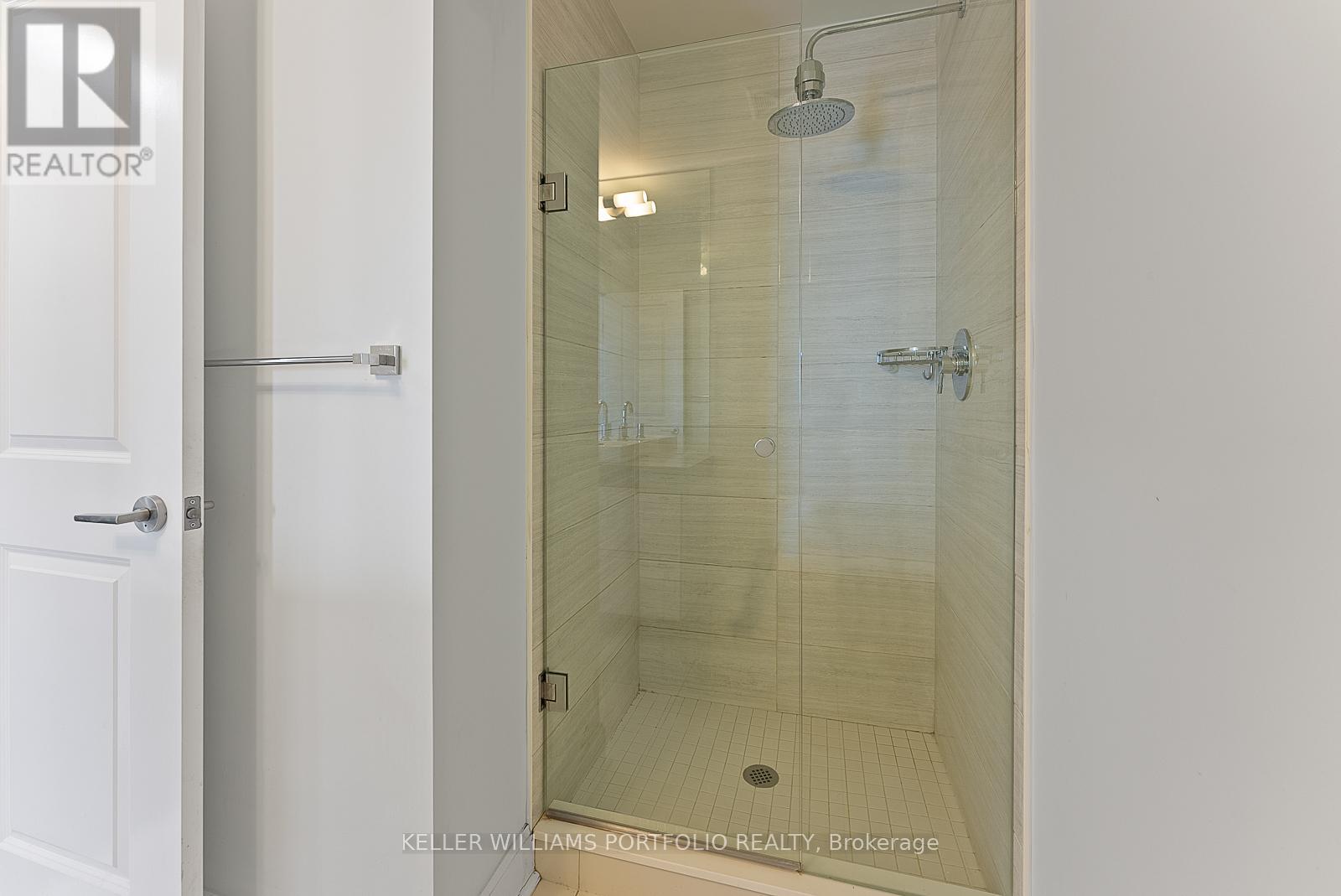 1011 - 33 Shore Breeze Drive Property Photo 18