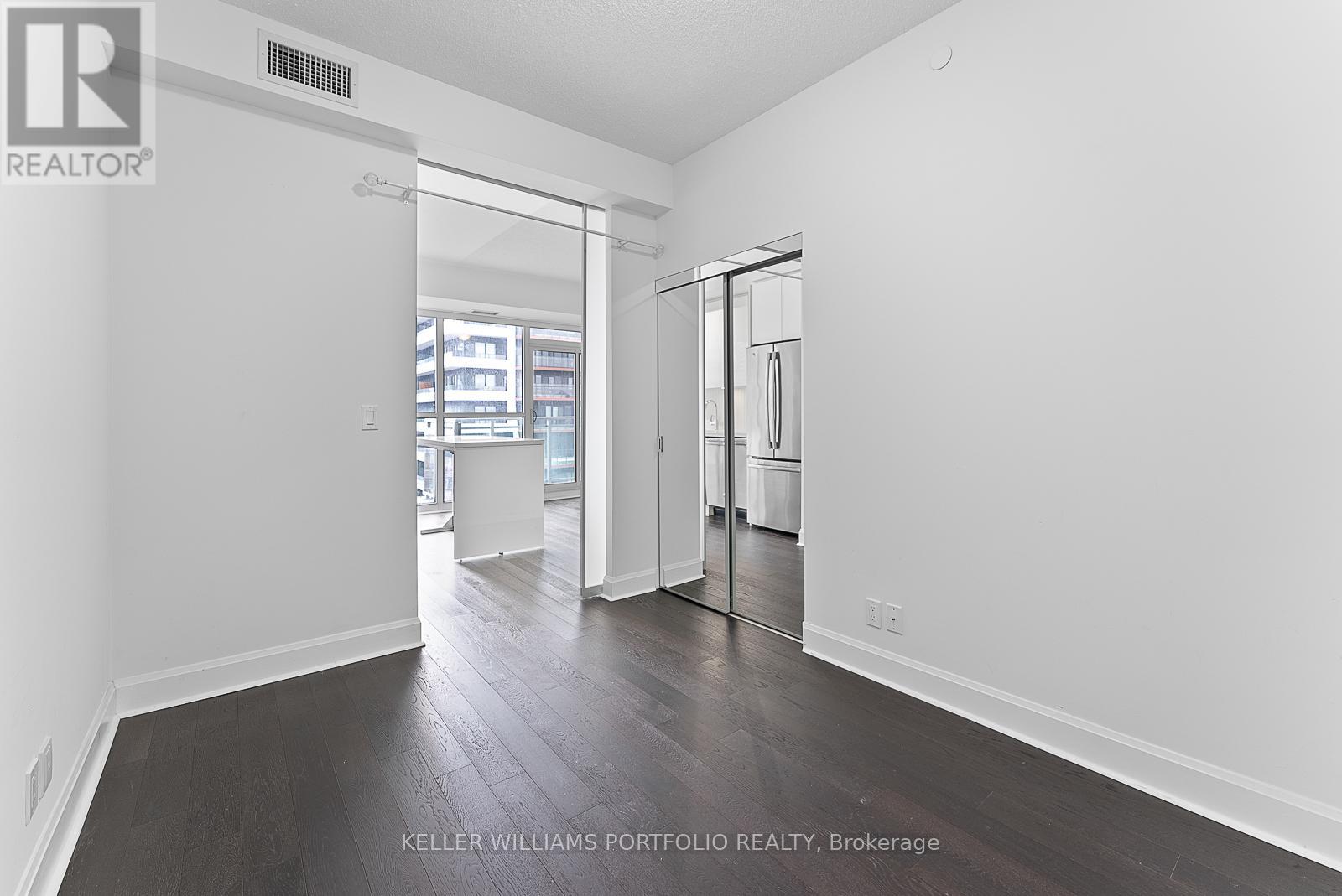 1011 - 33 Shore Breeze Drive Property Photo 25