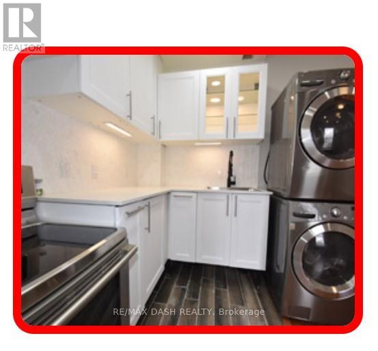 2nd Floor - 1436 Queen Street W Property Photo 14