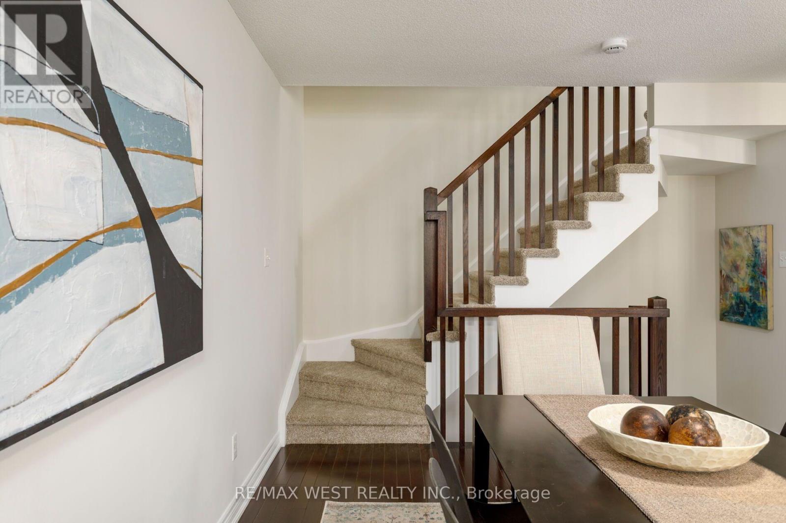 628 Bibby Common Property Photo 21
