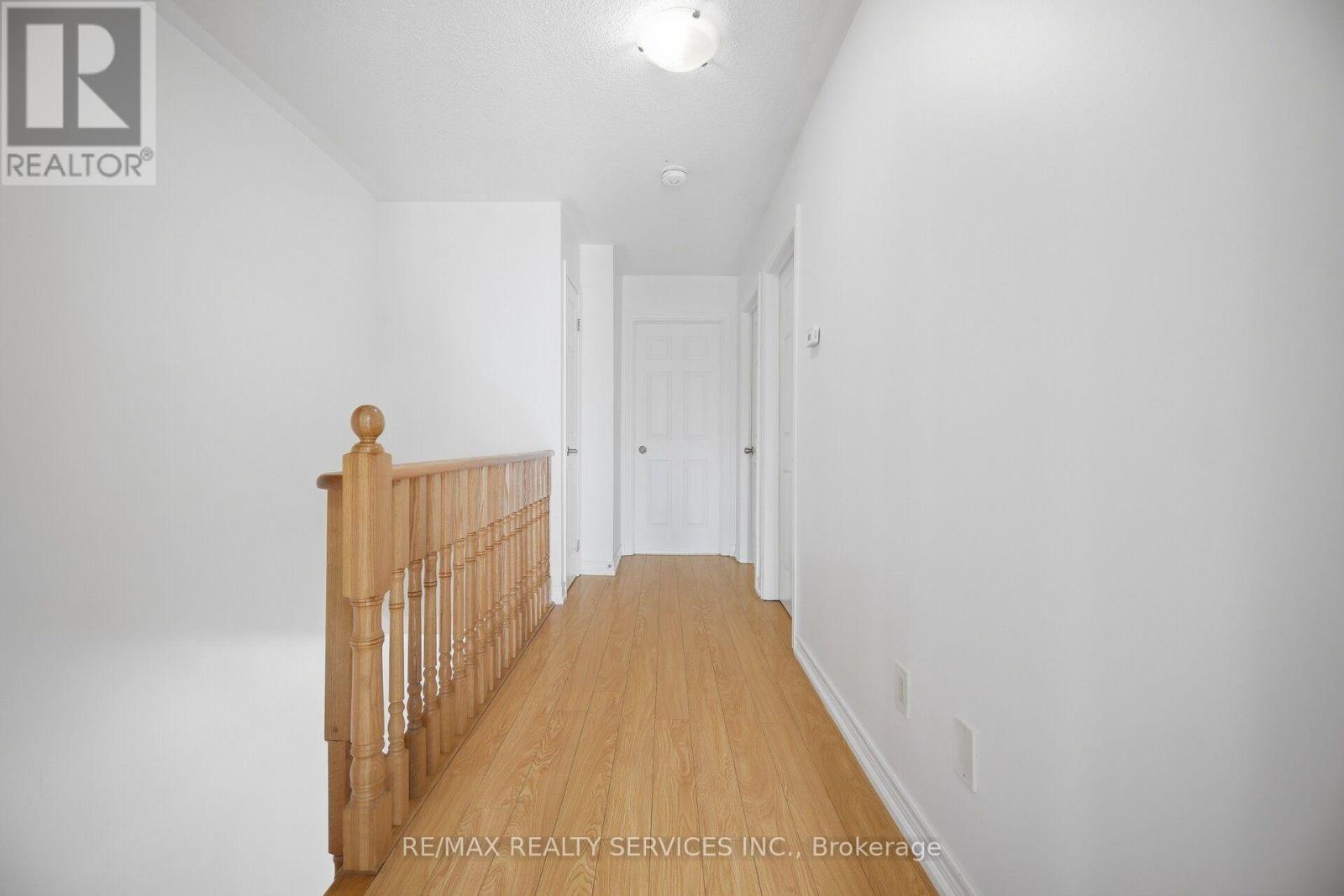 42 - 7 Cedar Lake Crescent Property Photo 27