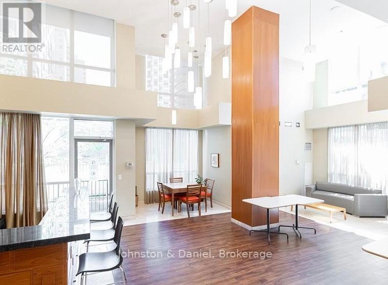 503 - 70 High Park Avenue Property Photo 19
