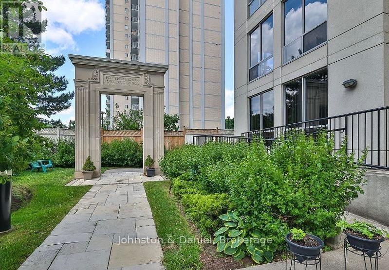 503 - 70 High Park Avenue Property Photo 24