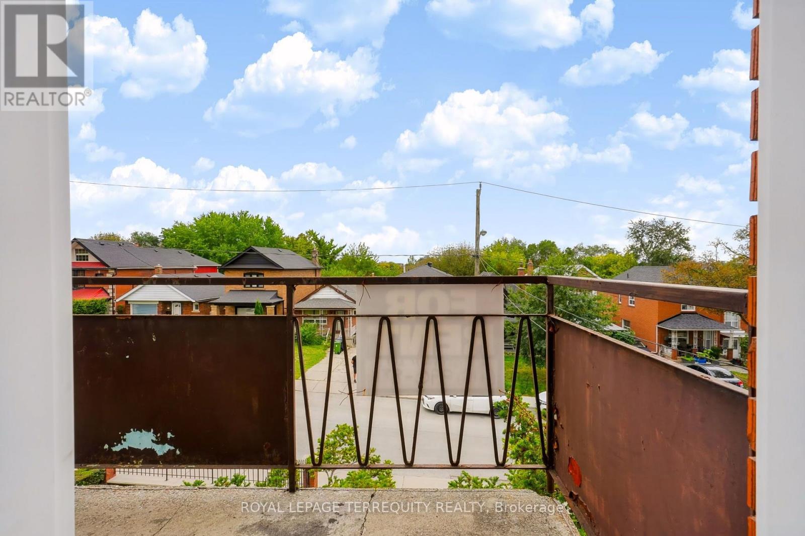 Upper - 32 Dynevor Road Property Photo 4