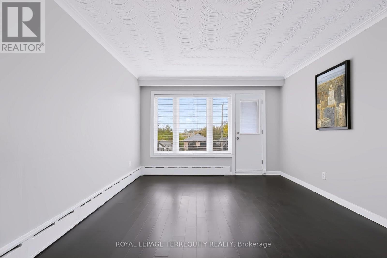 Upper - 32 Dynevor Road Property Photo 7