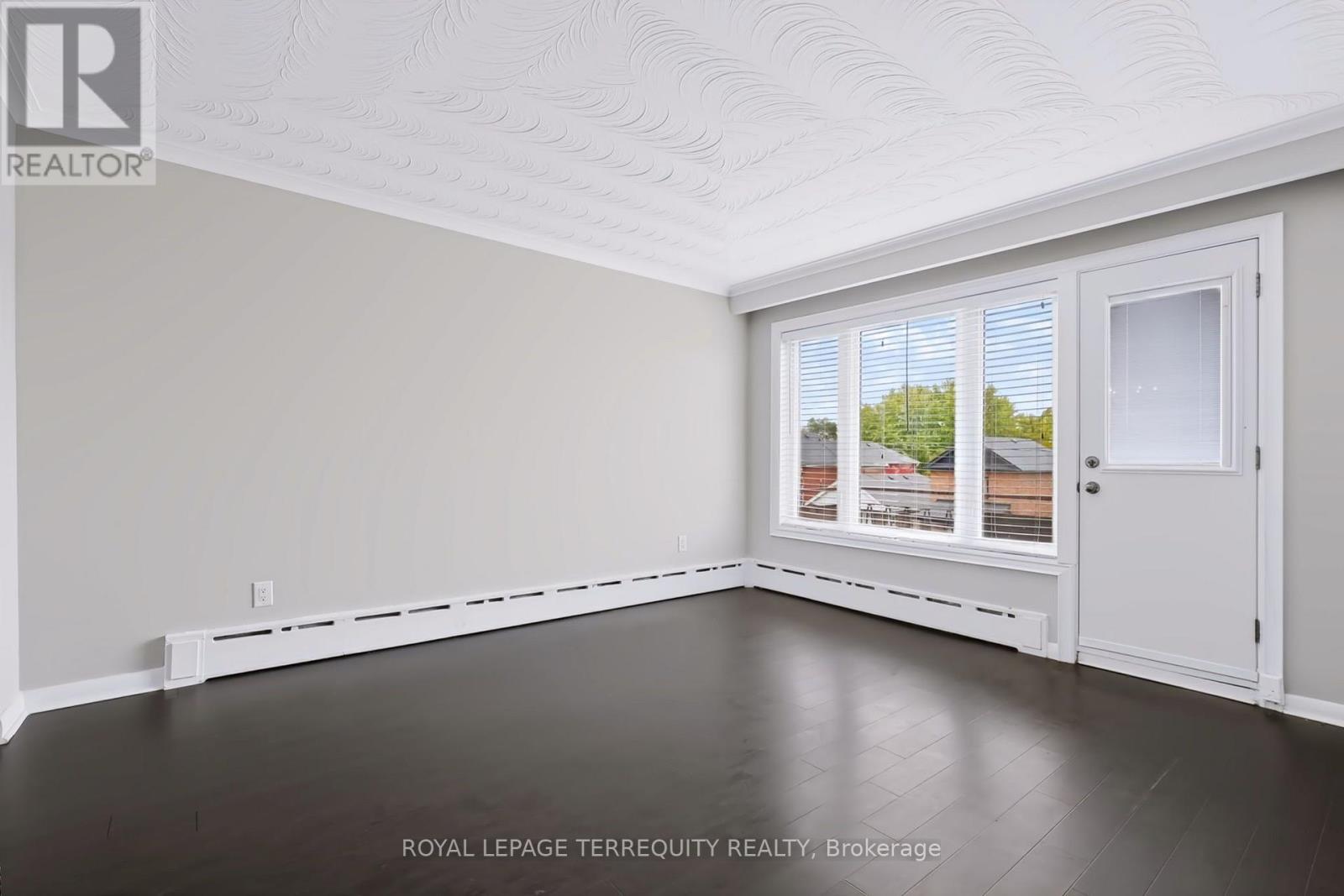 Upper - 32 Dynevor Road Property Photo 8