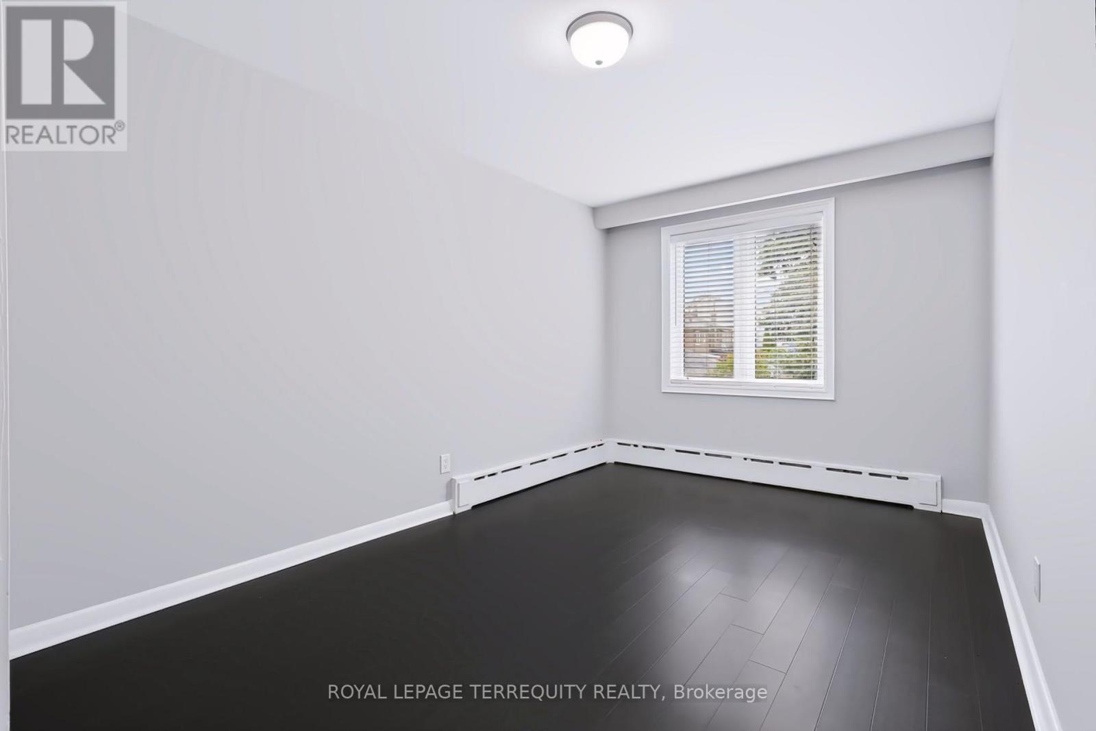 Upper - 32 Dynevor Road Property Photo 24