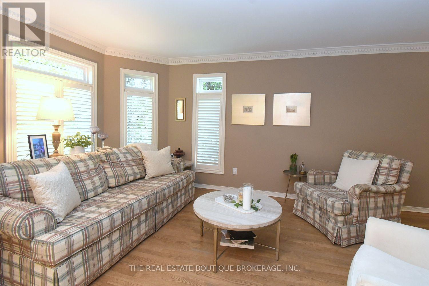 470 Amanda Crescent Property Photo 8