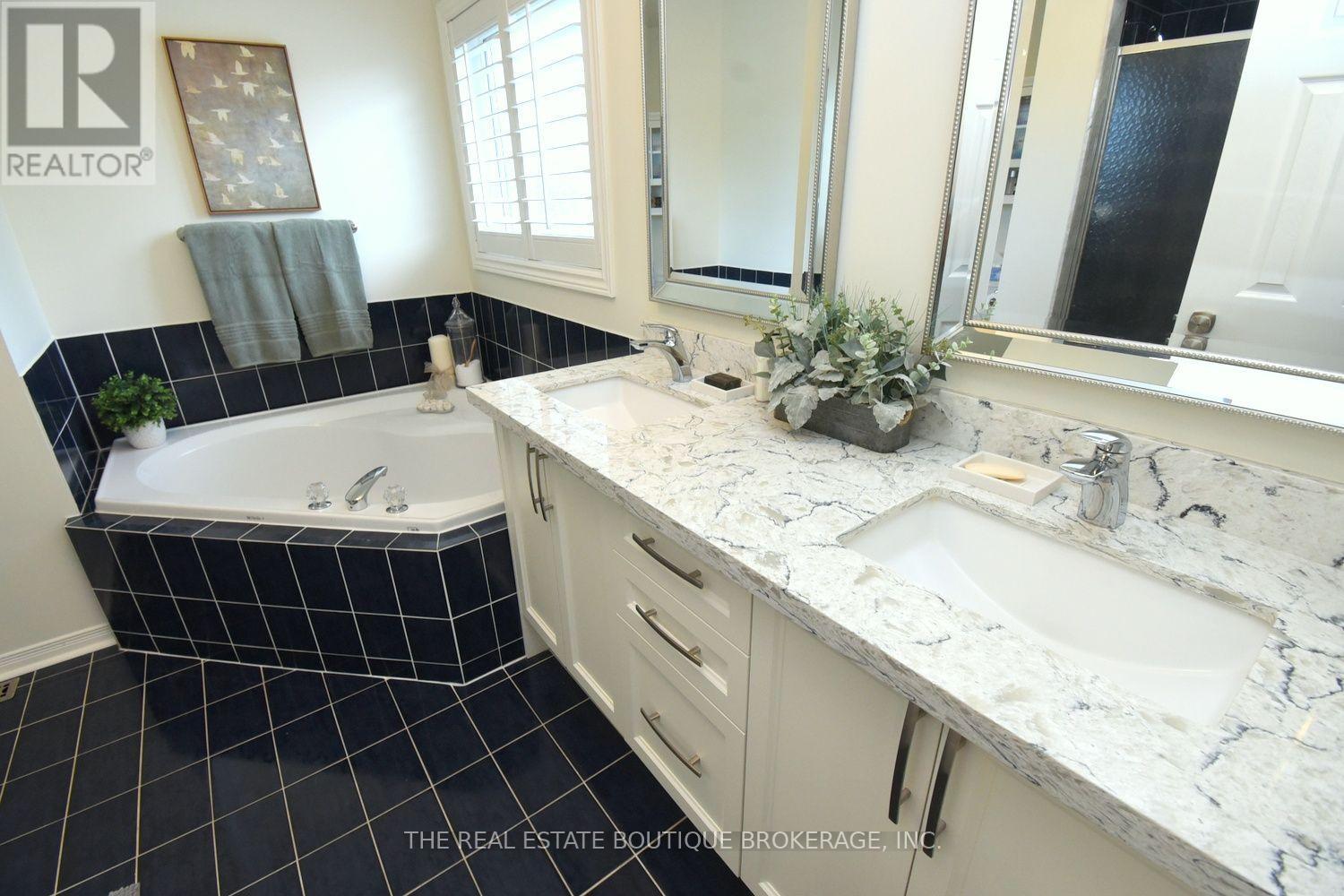470 Amanda Crescent Property Photo 27