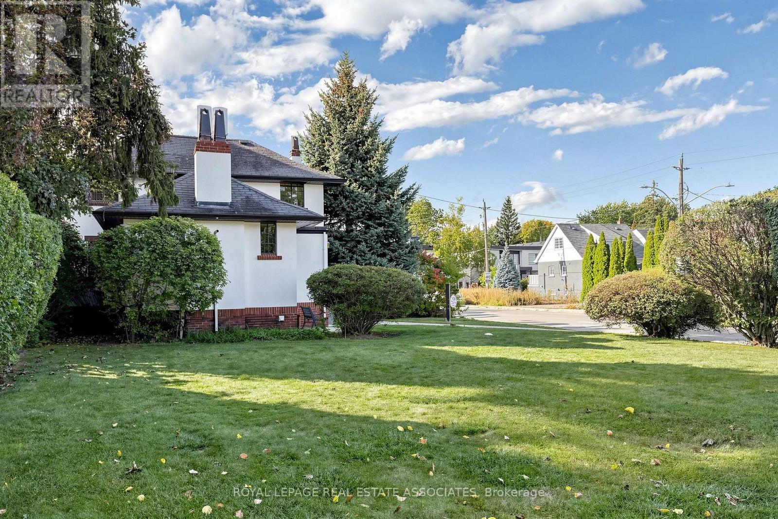 298 Lakeshore Road Property Photo 44