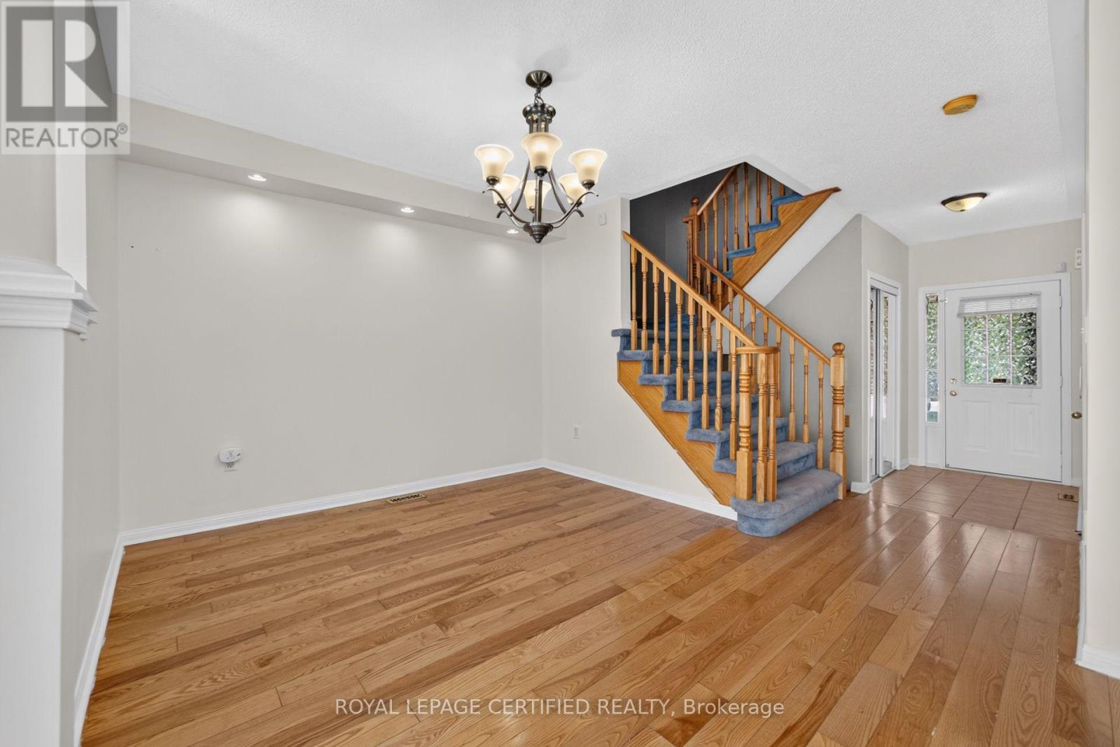 464 Collis Court Property Photo 7