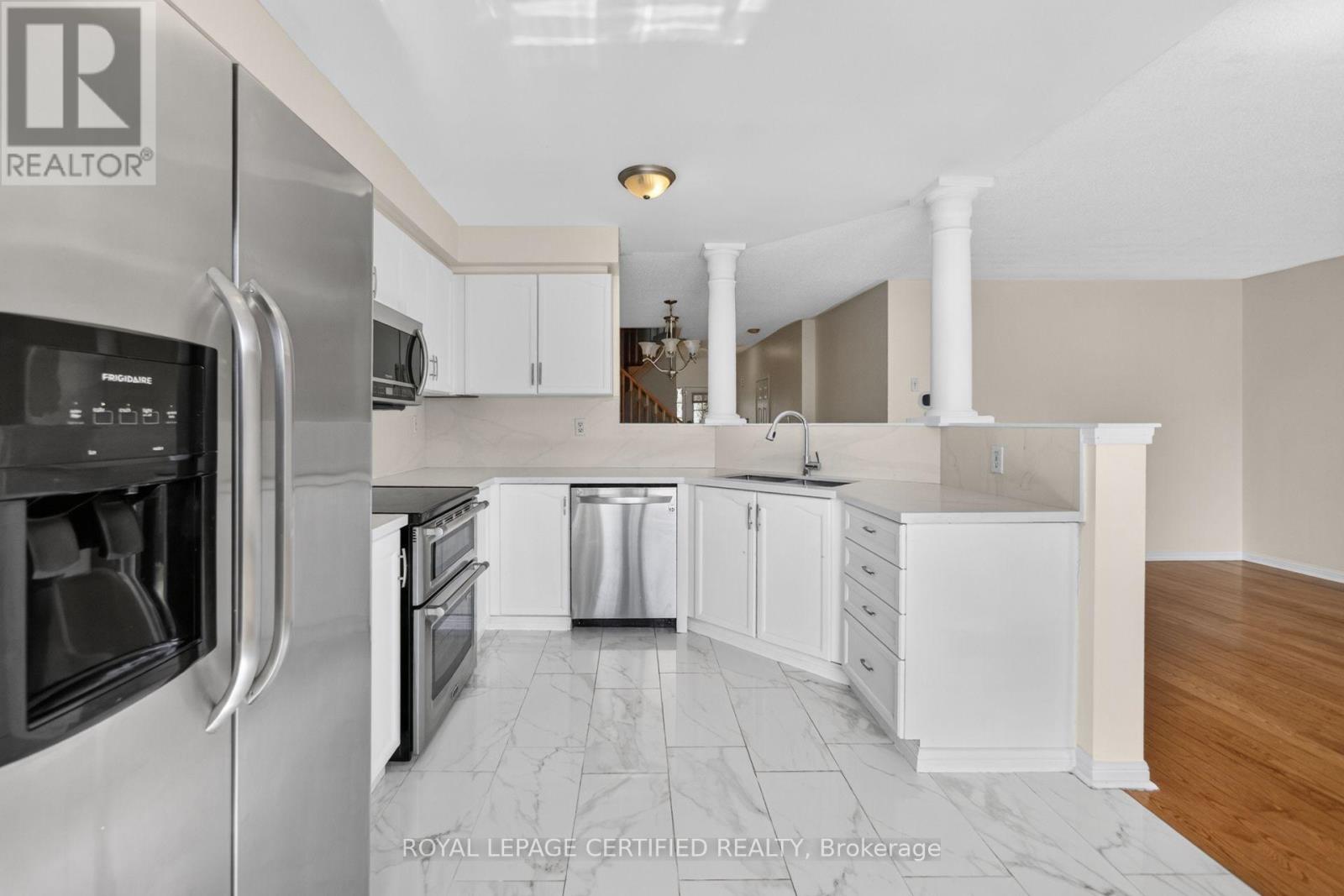 464 Collis Court Property Photo 14