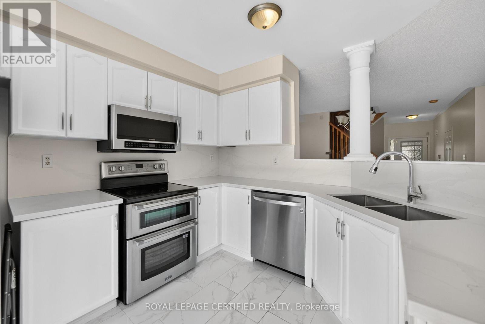 464 Collis Court Property Photo 16