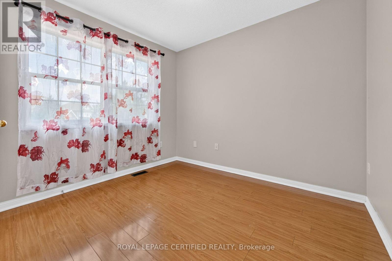 464 Collis Court Property Photo 29