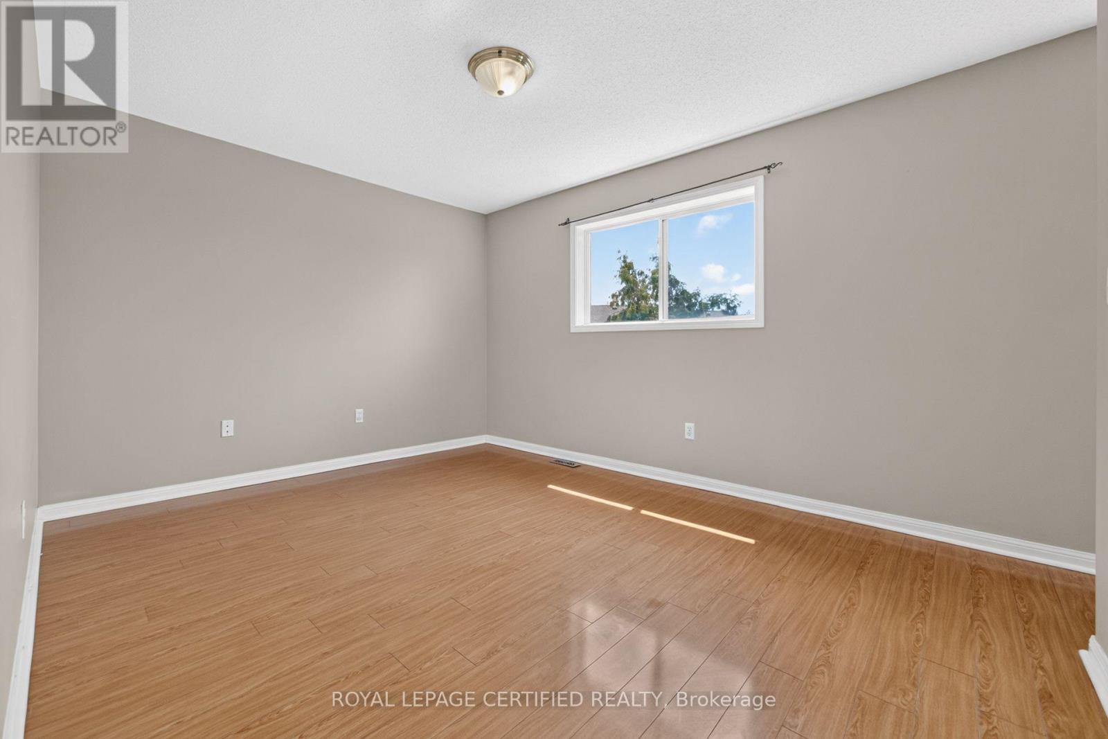 464 Collis Court Property Photo 32
